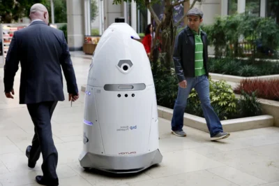 Robotic Security Guards – Futuristic Protection for Your Vacation Home