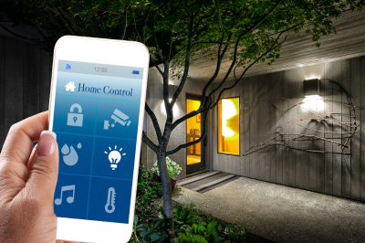 Smart Home Security Integration: Streamlining Protection for Vacation Homes